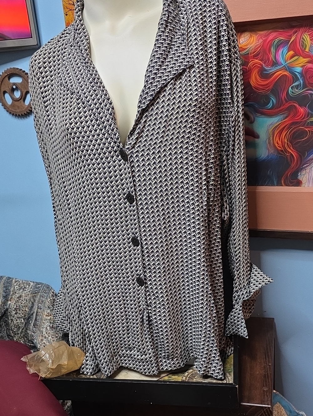 Harper Black & White Micro Houndstooth Button-Down Shirt